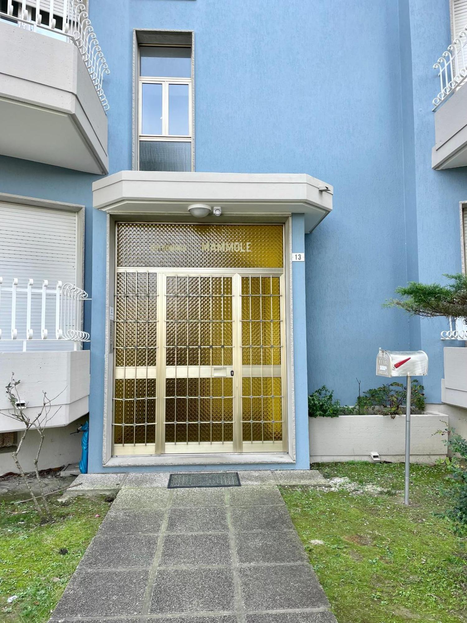 Condominio Mammole Линяно Сабиадоро Екстериор снимка
